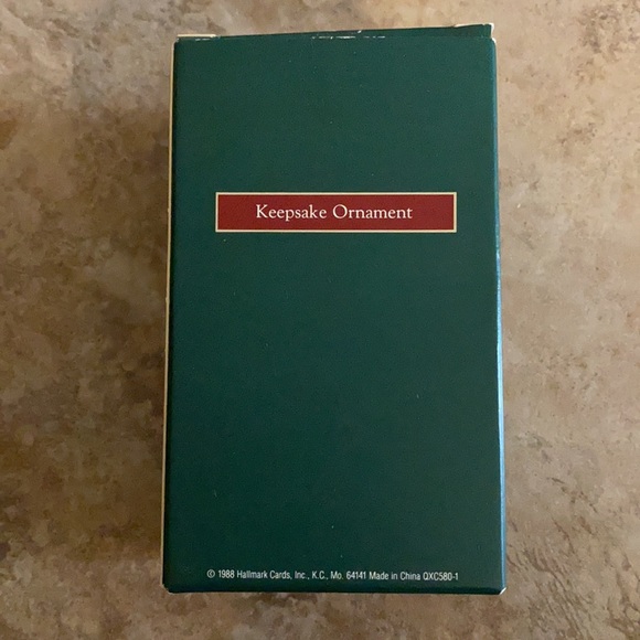 Vintage 1988 “Sleighful of Dreams” Hallmark Ornament Collector’s Club w/ Box - Picture 10 of 13